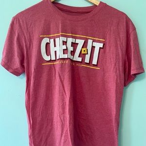 Kellogg’s cheese it branded tee